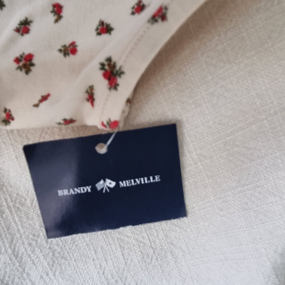 Top - Picture 2 of 4